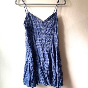 Aeropostale blue dress with white geometric print
